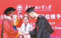 汕头大学校长毕业致辞,莫言在汕头大学演讲手稿曝光是怎么回事？